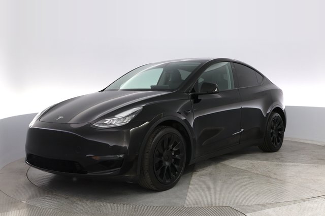 2022 Tesla Model Y — VIN 7SAYGDEE1NF344216