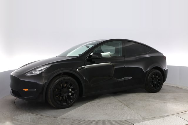 2022 Tesla Model Y — photo 14 of 21