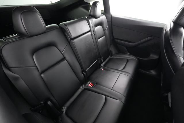 2022 Tesla Model Y — photo 4 of 21
