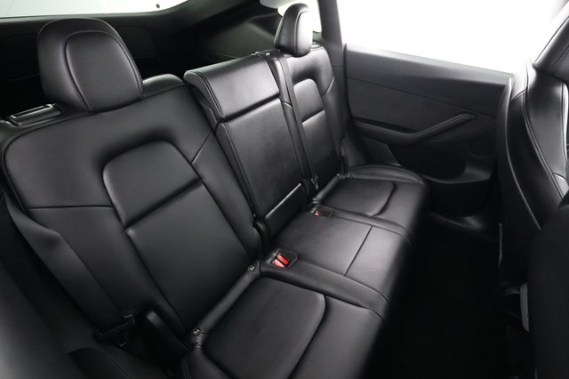 2022 Tesla Model Y — photo 4 of 21
