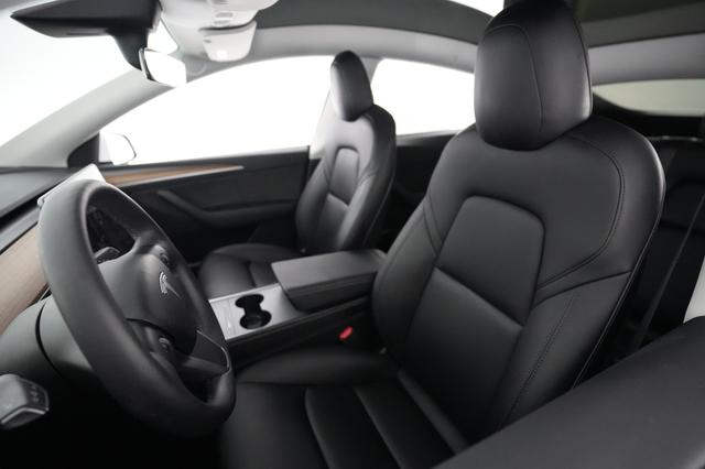 2022 Tesla Model Y — photo 3 of 21