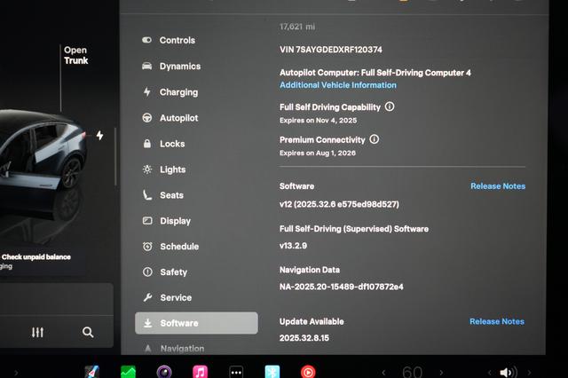 2024 Tesla Model Y — photo 5 of 21