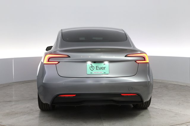 2025 Tesla Model 3 — photo 12 of 24