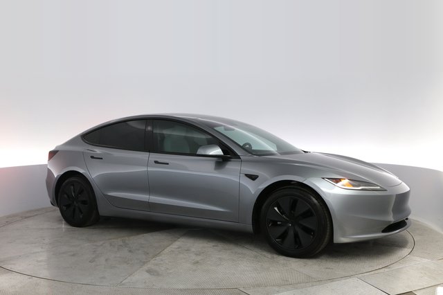 2025 Tesla Model 3 — photo 11 of 24