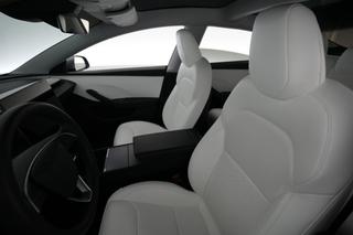 2025 Tesla Model 3 — photo 3 of 24