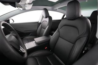 2025 Tesla Model 3 — photo 3 of 23