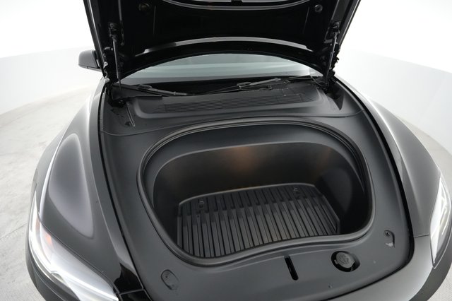 2025 Tesla Model 3 — photo 22 of 23