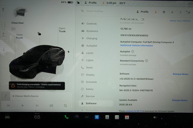 2025 Tesla Model 3 — photo 5 of 23