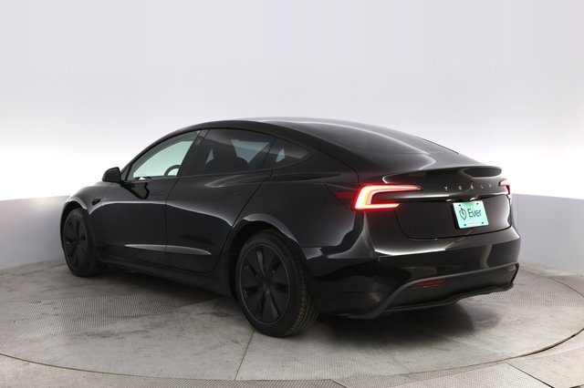 2025 Tesla Model 3 — photo 13 of 23