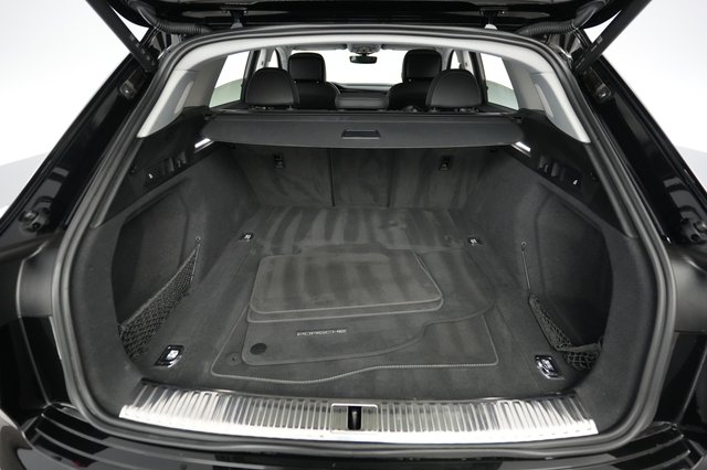 2021 Audi e-tron — photo 6 of 21