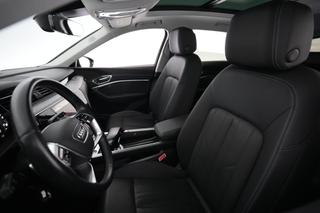 2021 Audi e-tron — photo 3 of 21
