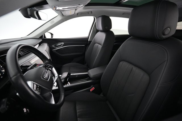 2021 Audi e-tron — photo 3 of 21