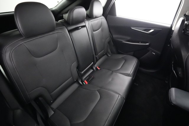 2022 Kia EV6 — photo 4 of 20