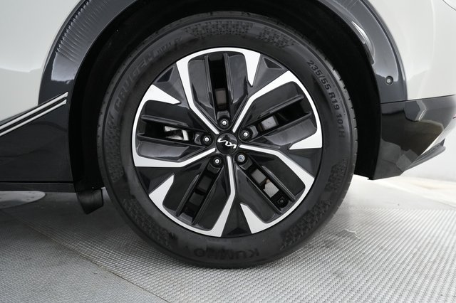 2022 Kia EV6 — photo 17 of 20
