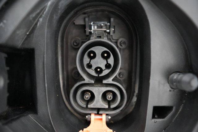 2022 Chevrolet Bolt EUV — photo 8 of 21