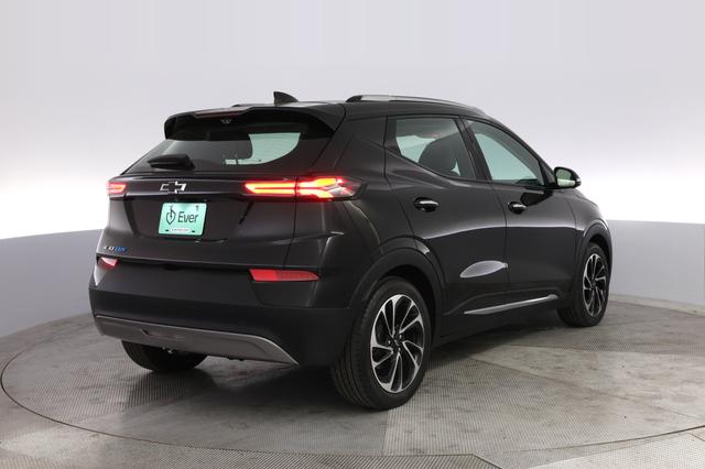 2022 Chevrolet Bolt EUV — photo 2 of 21