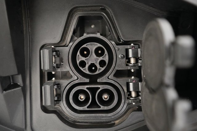2023 Nissan Ariya — photo 8 of 21