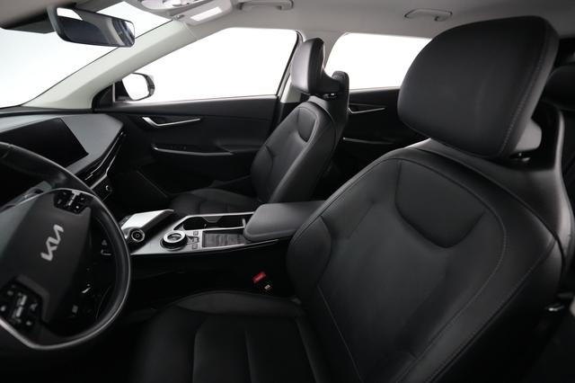 2023 Kia EV6 — photo 3 of 20