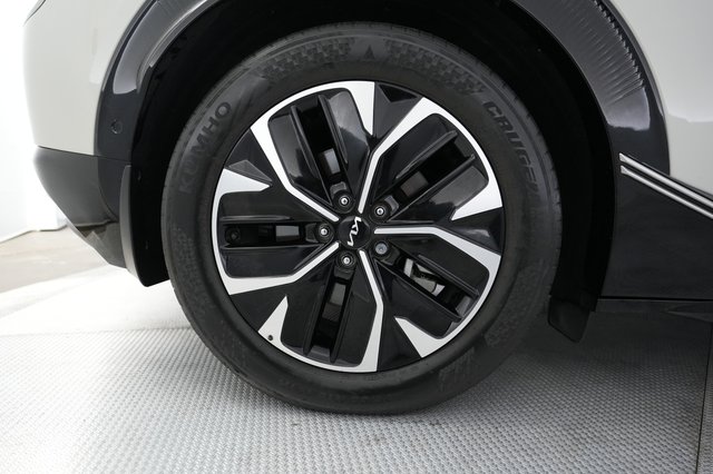 2023 Kia EV6 — photo 15 of 20