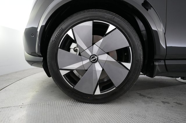 2024 Nissan Ariya — photo 17 of 21