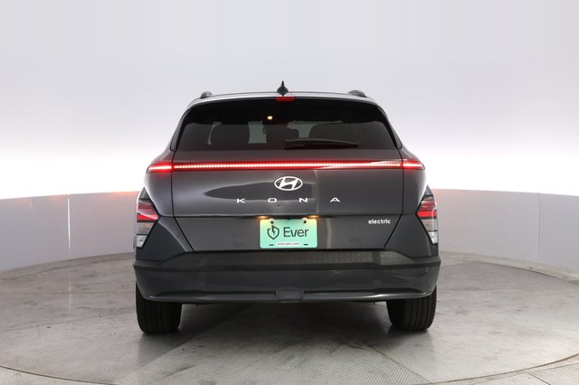 2024 Hyundai Kona Electric — photo 12 of 20