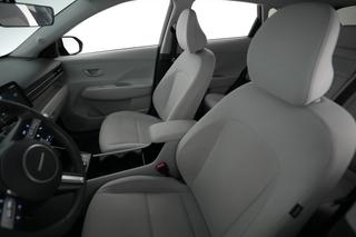 2024 Hyundai Kona Electric — photo 3 of 20
