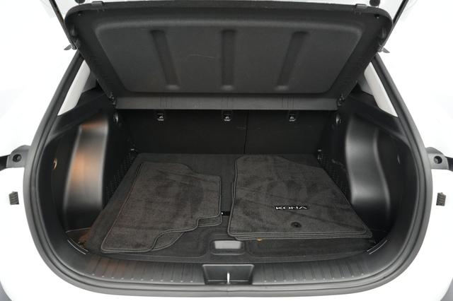 2024 Hyundai Kona Electric — photo 6 of 20