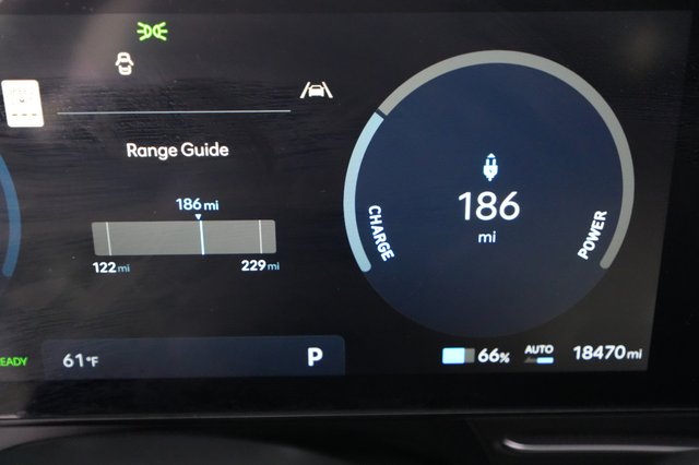 2024 Hyundai Kona Electric — photo 5 of 20