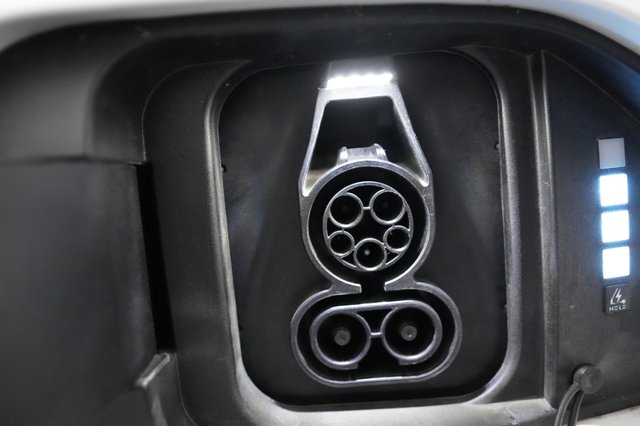 2024 Hyundai Kona Electric — photo 8 of 20