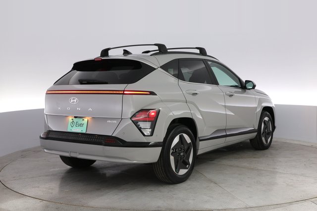 2024 Hyundai Kona Electric — photo 2 of 20