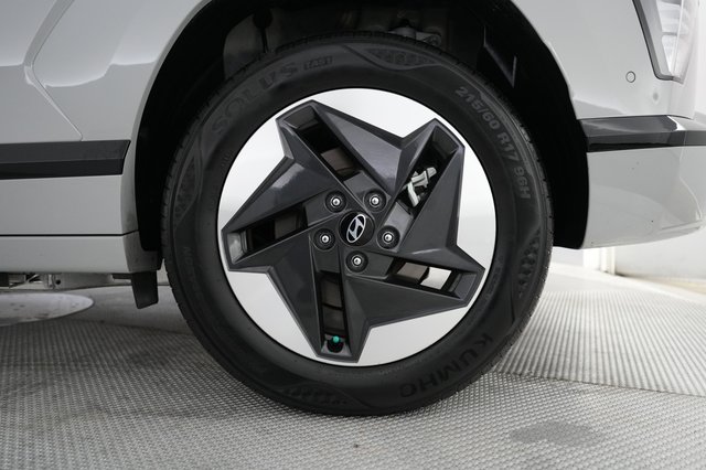 2024 Hyundai Kona Electric — photo 17 of 20