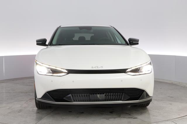 2024 Kia EV6 — photo 9 of 21
