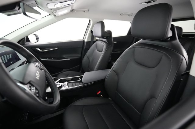 2024 Kia EV6 — photo 3 of 21
