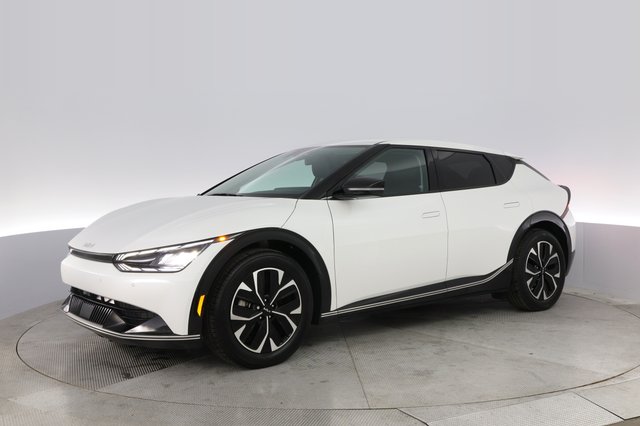 2024 Kia EV6 — photo 14 of 21
