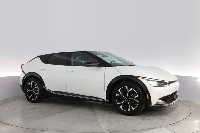 2024 Kia EV6 — photo 11 of 21