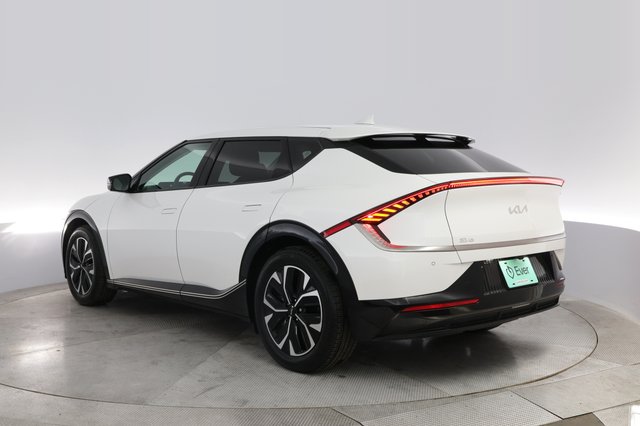 2024 Kia EV6 — photo 13 of 21