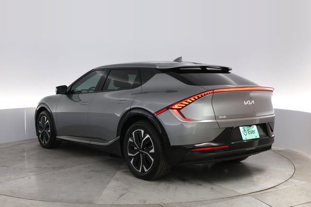 2024 Kia EV6 — photo 12 of 19