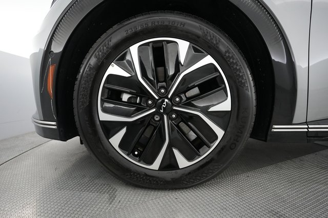 2024 Kia EV6 — photo 7 of 19