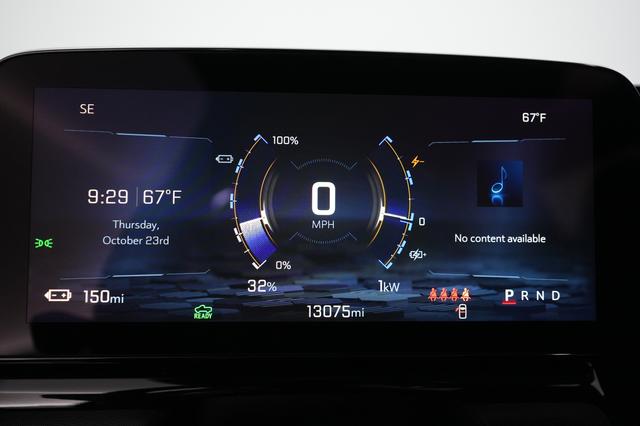 2024 Chevrolet Silverado EV — photo 5 of 18
