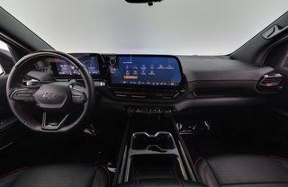 2024 Chevrolet Silverado EV — photo 15 of 18