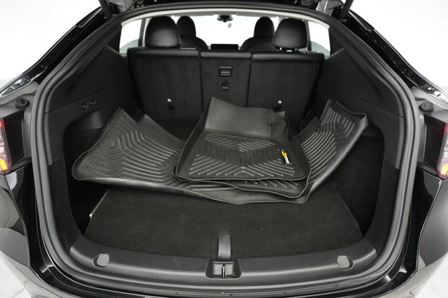 2023 Tesla Model Y — photo 6 of 21