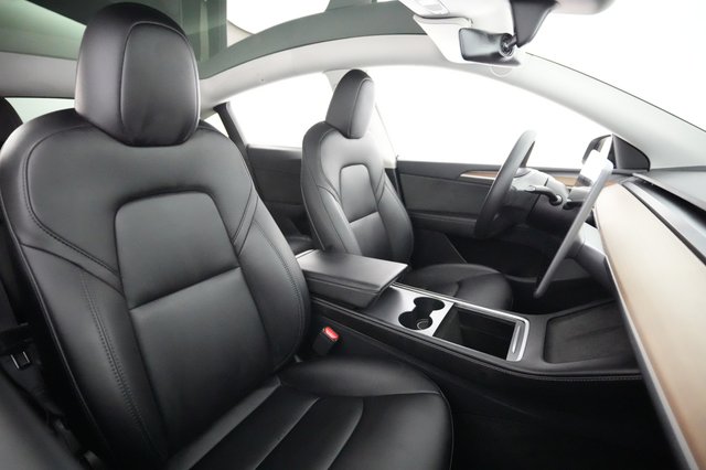 2023 Tesla Model Y — photo 19 of 21