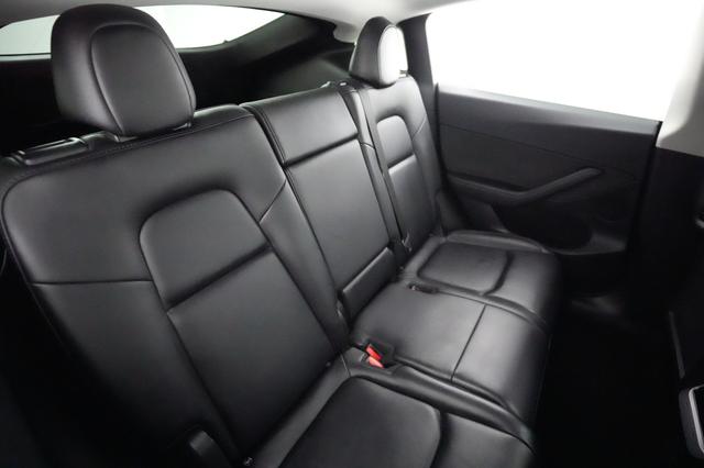 2023 Tesla Model Y — photo 4 of 21