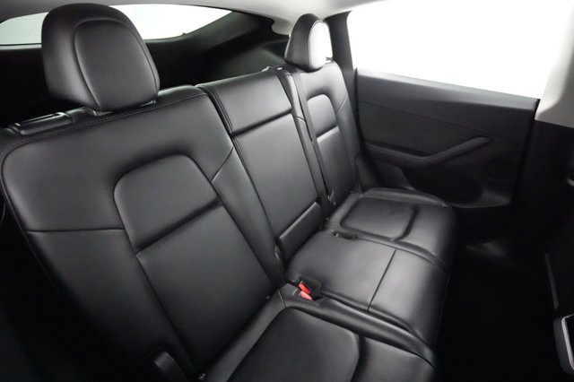 2023 Tesla Model Y — photo 4 of 21