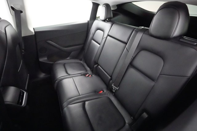 2023 Tesla Model Y — photo 18 of 21
