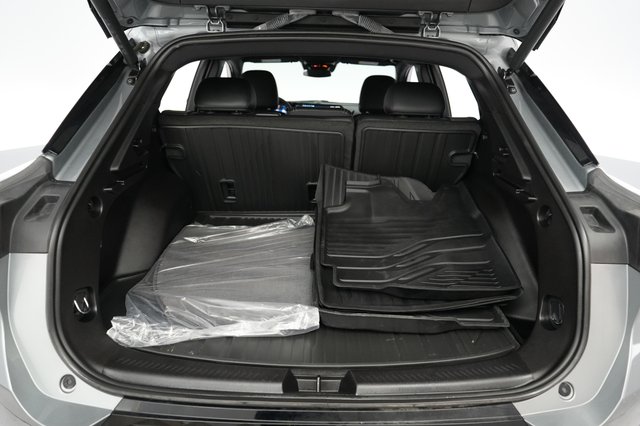 2024 Chevrolet Equinox EV — photo 6 of 20