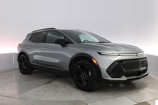 2024 Chevrolet Equinox EV — photo 10 of 20
