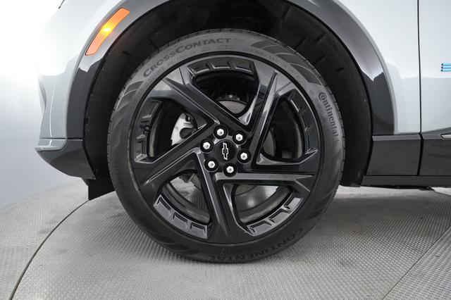 2024 Chevrolet Equinox EV — photo 7 of 20