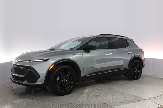 2024 Chevrolet Equinox EV — photo 14 of 20