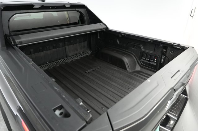 2024 Chevrolet Silverado EV — photo 6 of 16